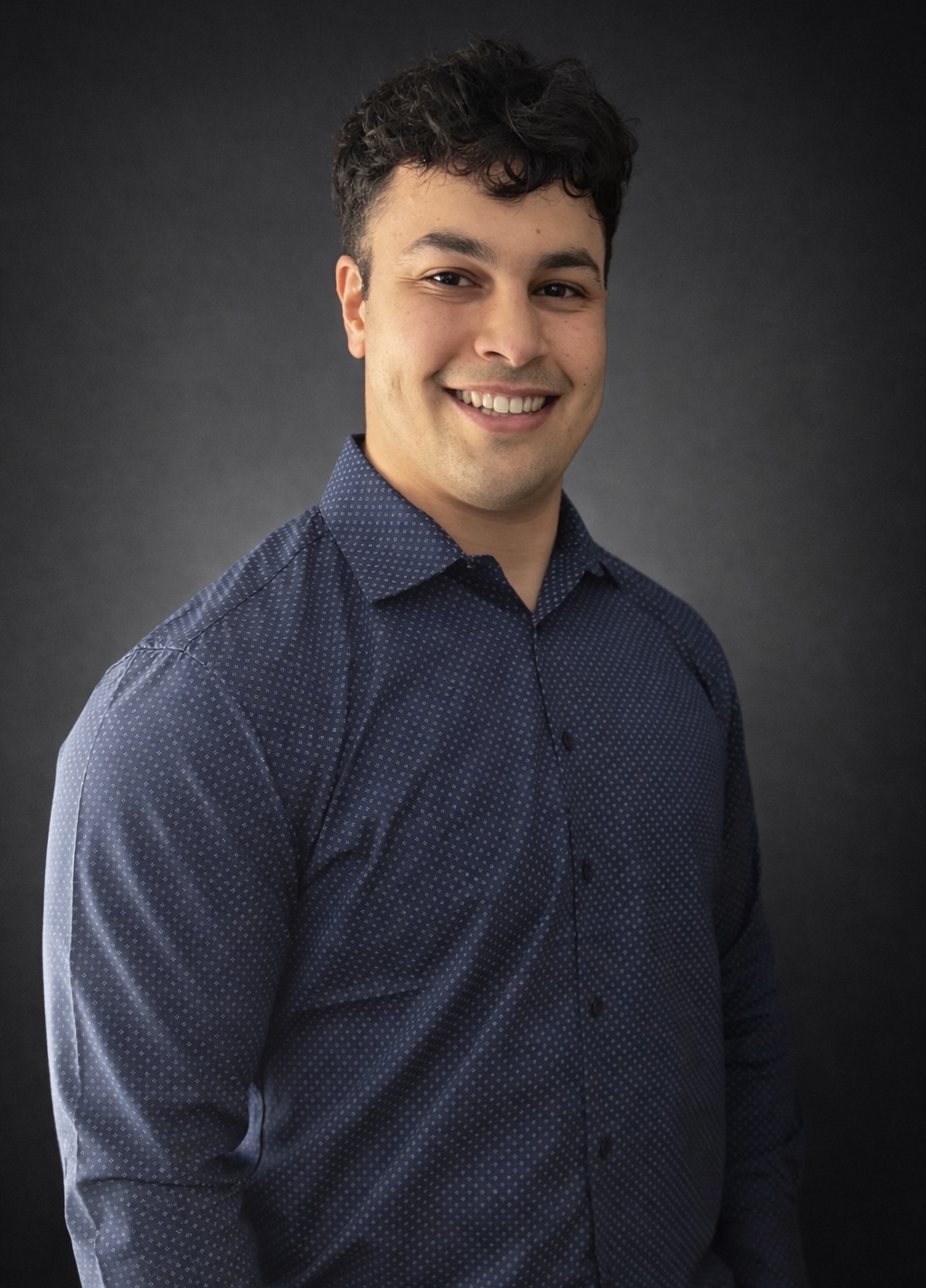 Adam Echevarria headshot